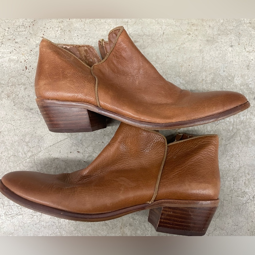 Sam Edelman Tan Booties Size 7.5